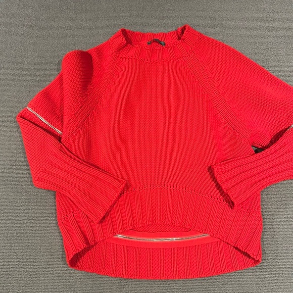 Alexander McQueen red elbow zip high low wool sweater 2018 - Picture 2 of 16